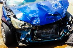 Tacherting Verkehrsunfall mit zwei verletzten Pers