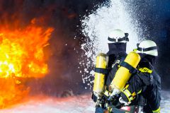 Töging am Inn Brand eines Reihenmittelhauses