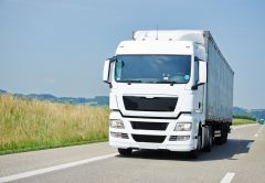 Holzkirchen Lkw mit Hundekot beschmiert