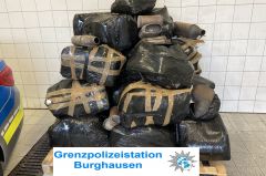 Burghausen Grenzpolizei findet bei Kontrolle rund 
