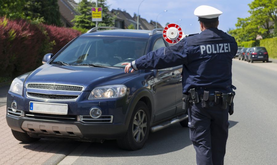 Verkehrsunfallflucht am Grenzübergang Österreicher