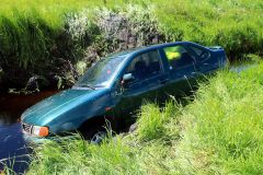Feichten a d Alz Verkehrsunfall mit Sachschaden au