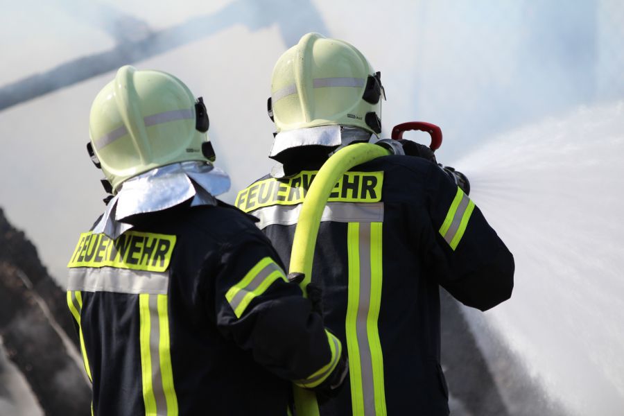 Thujenhecke in Brand geraten