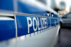 Laternenpfosten angefahren in Holzkirchen
