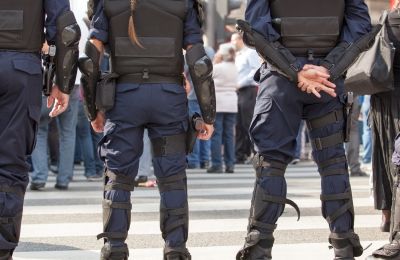 Mann mit Explosivstoffen am Bahnhof Mühldorf am In