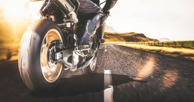 Motorradfahrer bei Vogtareuth bei Unfall verletzt