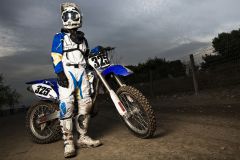Rollerfahrer 15 ohne Versicherungskennzeichen und 