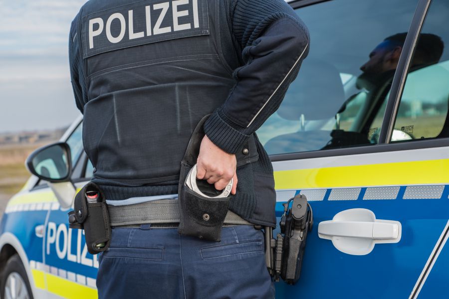 Zusammentreffen mit Streifenwagen führt zu Gewahrs