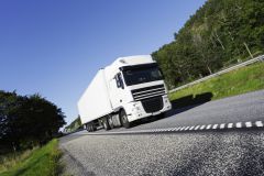 Seeon Seebruck Roitham 40 Tonner verfährt sich ble
