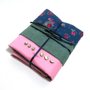 Buntes Dirndlstoff Set