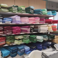 Bunte Stoffe bei Nähparadies Hein in Miesbach