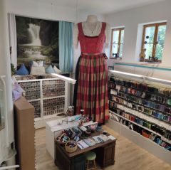 Dirndl bei Nähparadies Hein in Miesbach