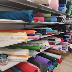 Bunte Stoffe bei Nähparadies Hein in Miesbach